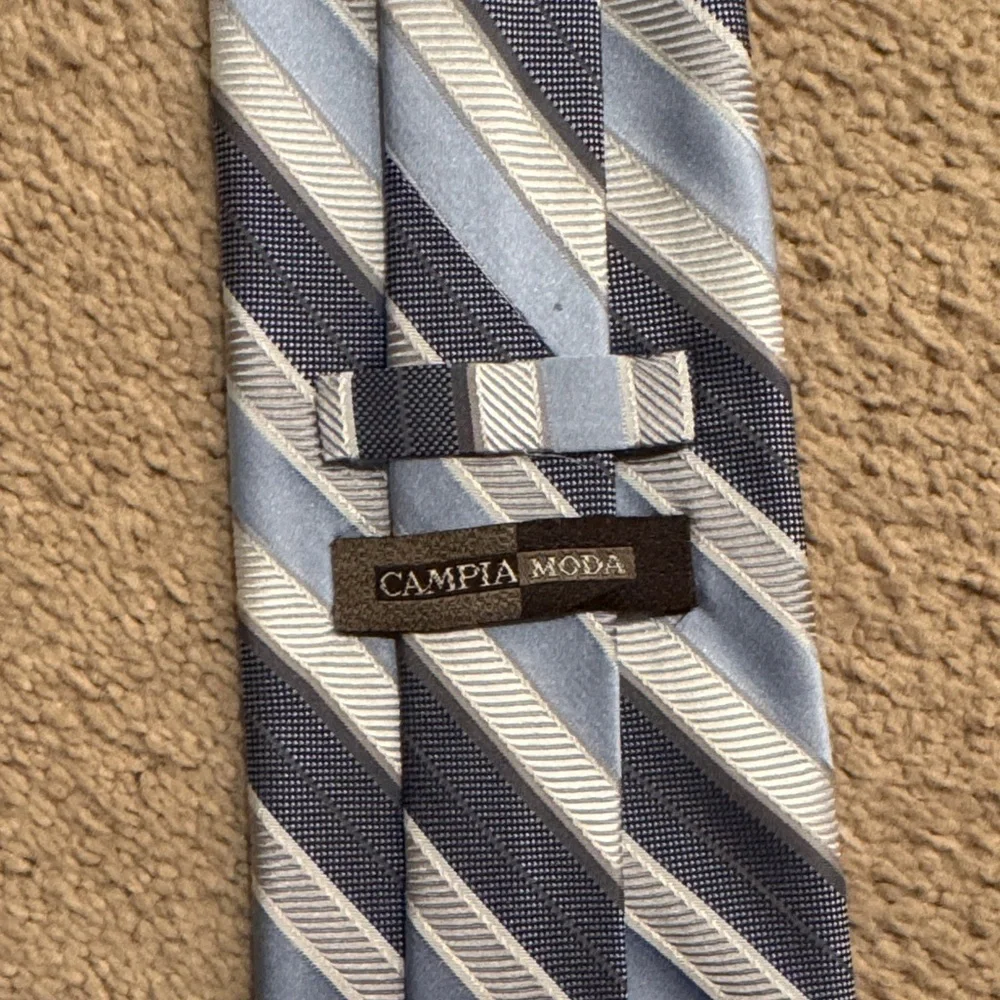 Elegant Striped Silk Tie - Light Blue and Dark Gray
